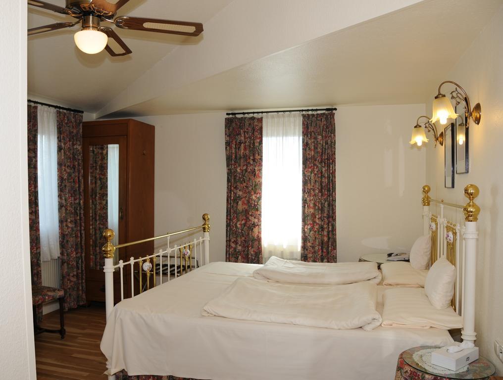 Hotel Admiral Вісбаден Номер фото