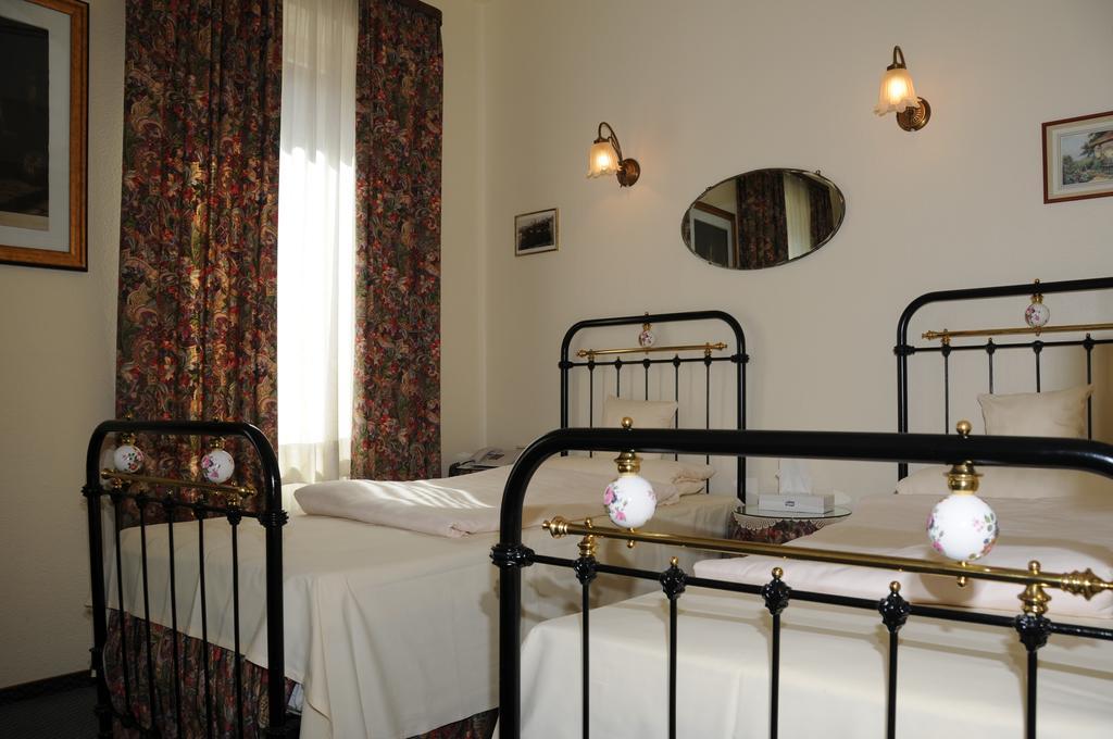 Hotel Admiral Вісбаден Номер фото